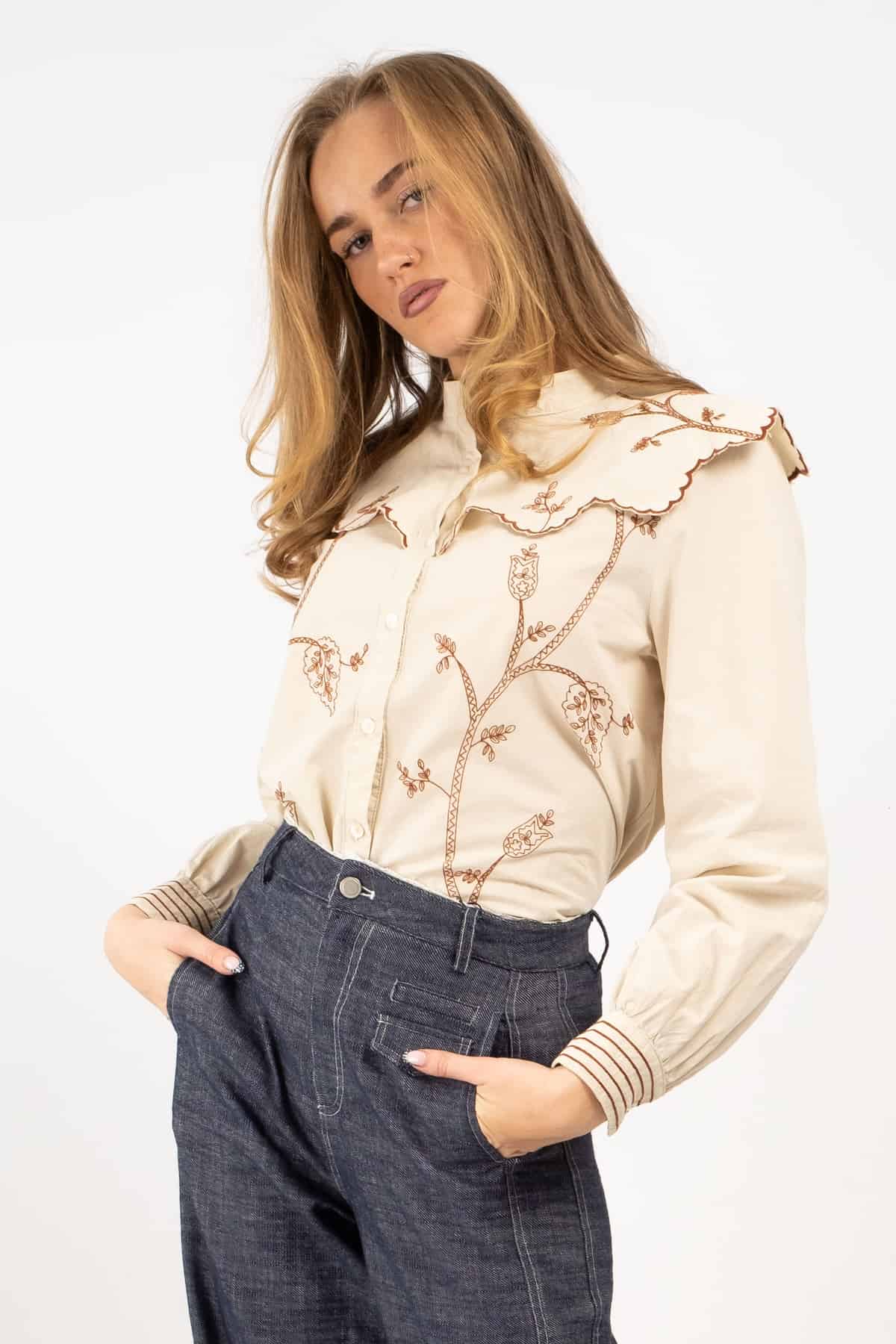 Secret Garden Carmen Scallop Collar Shirt